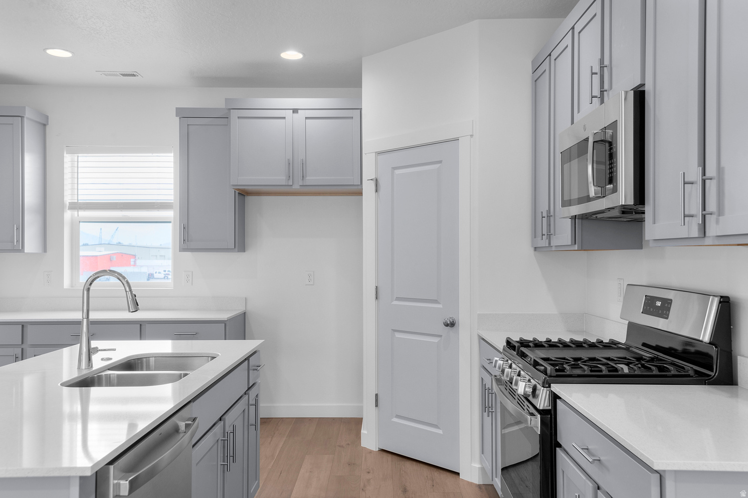 ANDERSON FARMS TOWNS 951 - Residential