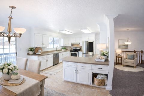 Tiny photo for 1853 S 375 E, Springville, UT 84663 (MLS # 2140129)