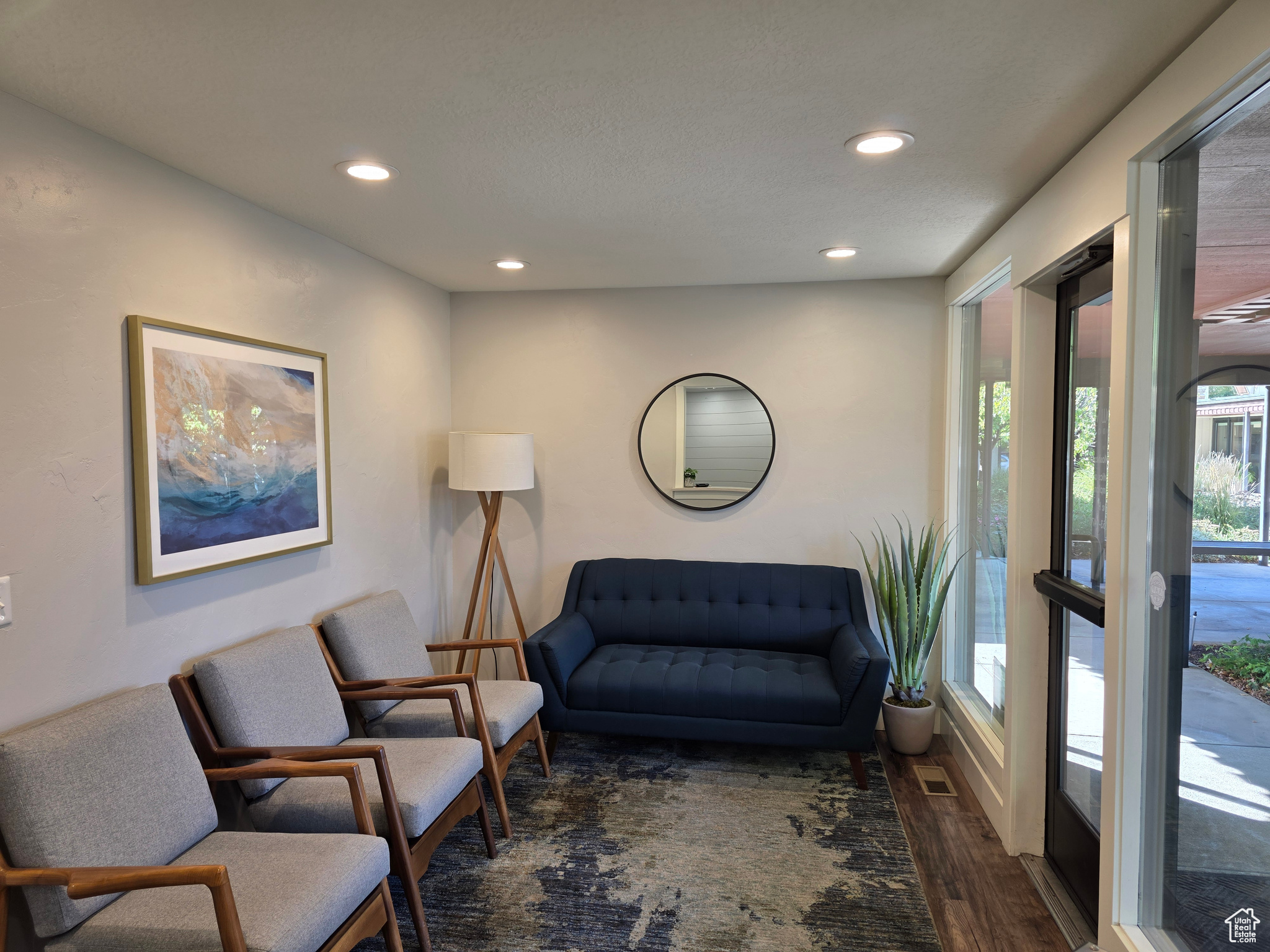 PROFESSIONAL PLAZA - Commercial Sale