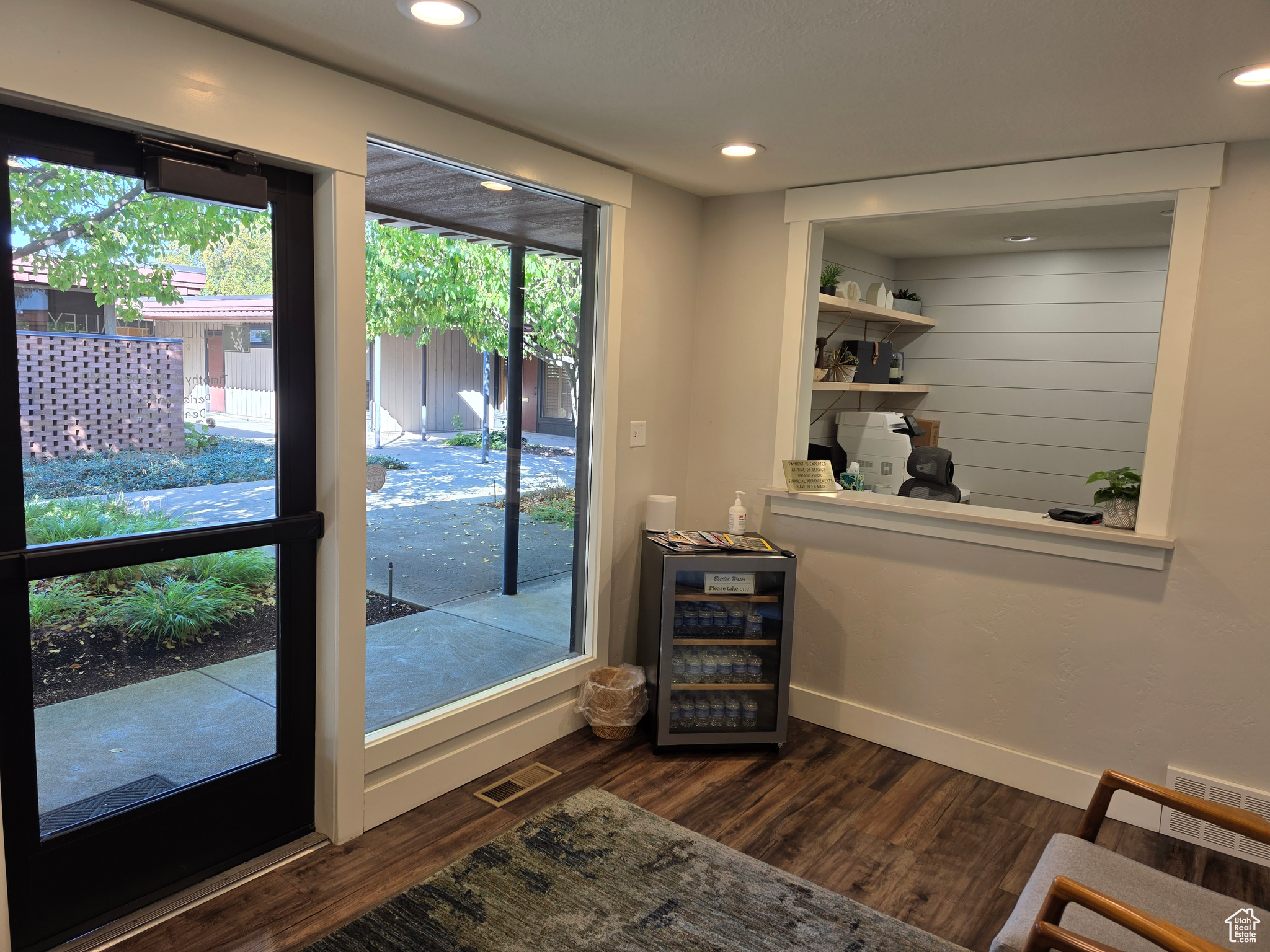 PROFESSIONAL PLAZA - Commercial Sale