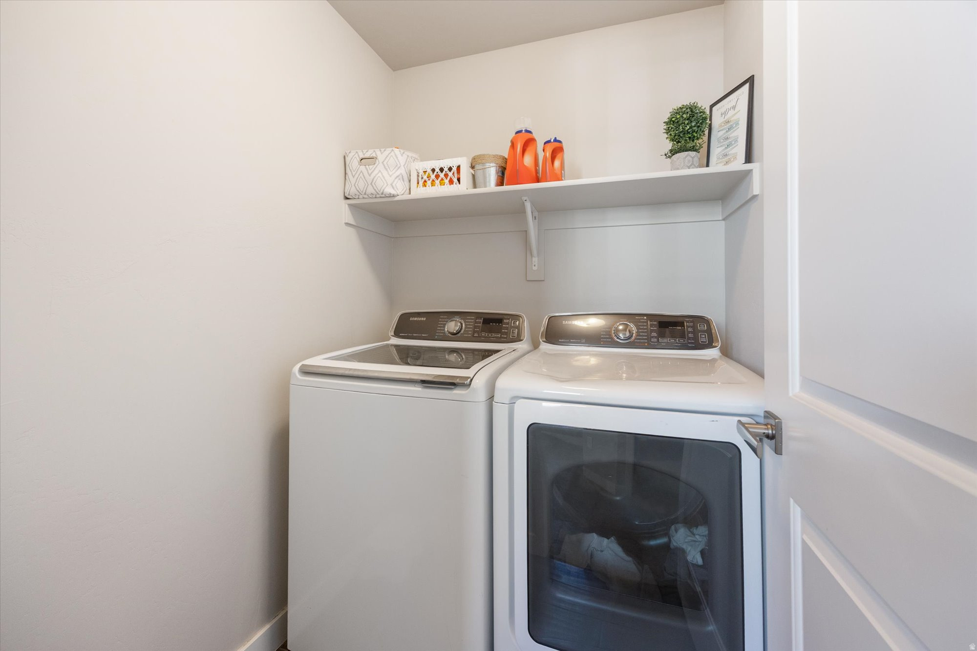 DAYBREAK - Residential