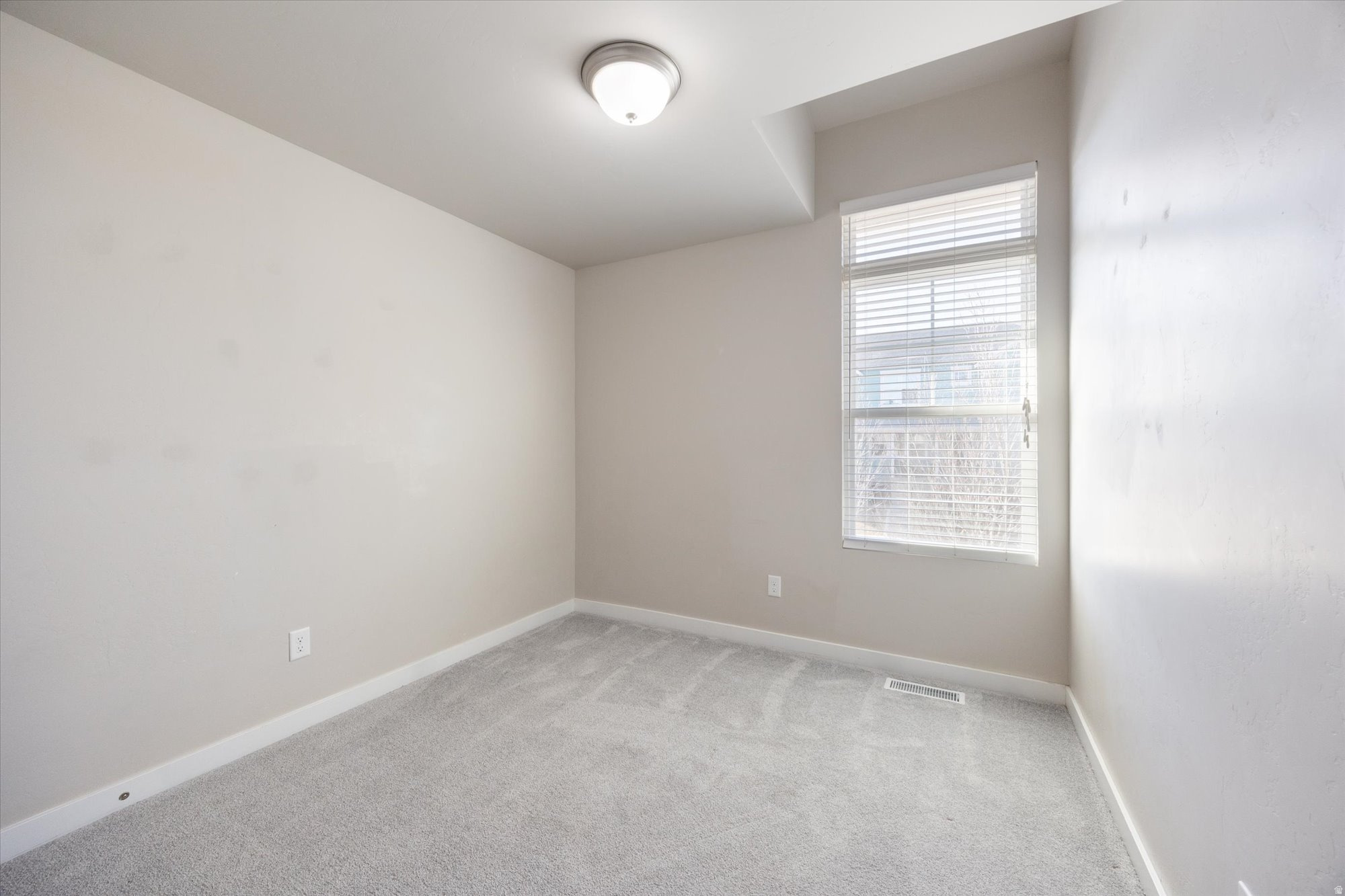 DAYBREAK - Residential