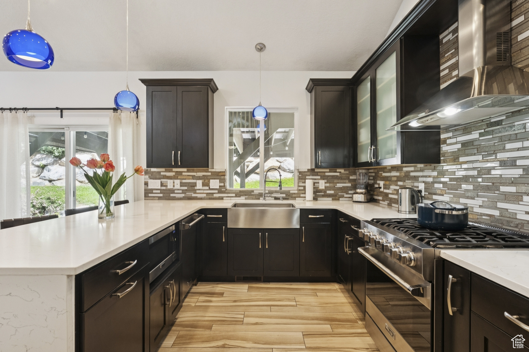 FARMINGTON MANORS - Residential