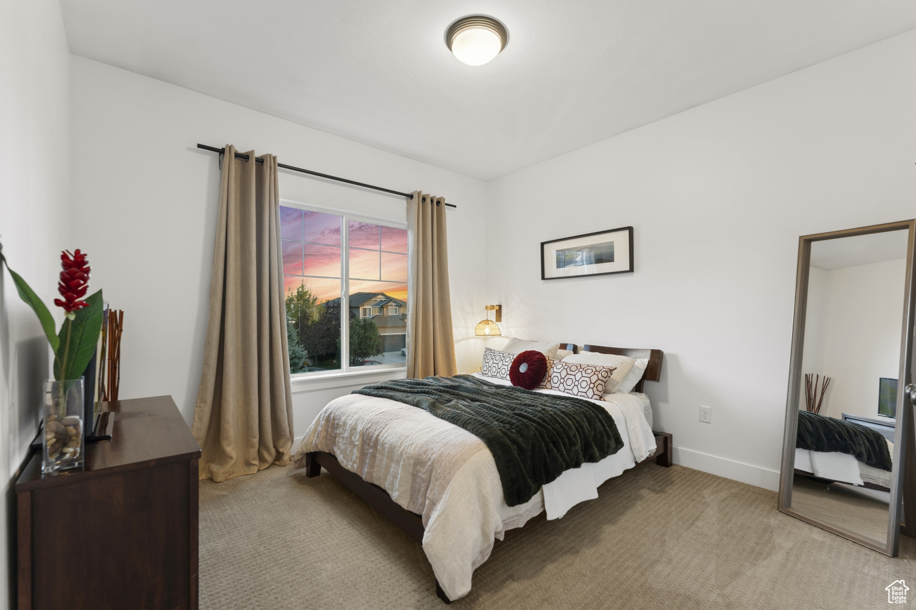 FARMINGTON MANORS - Residential