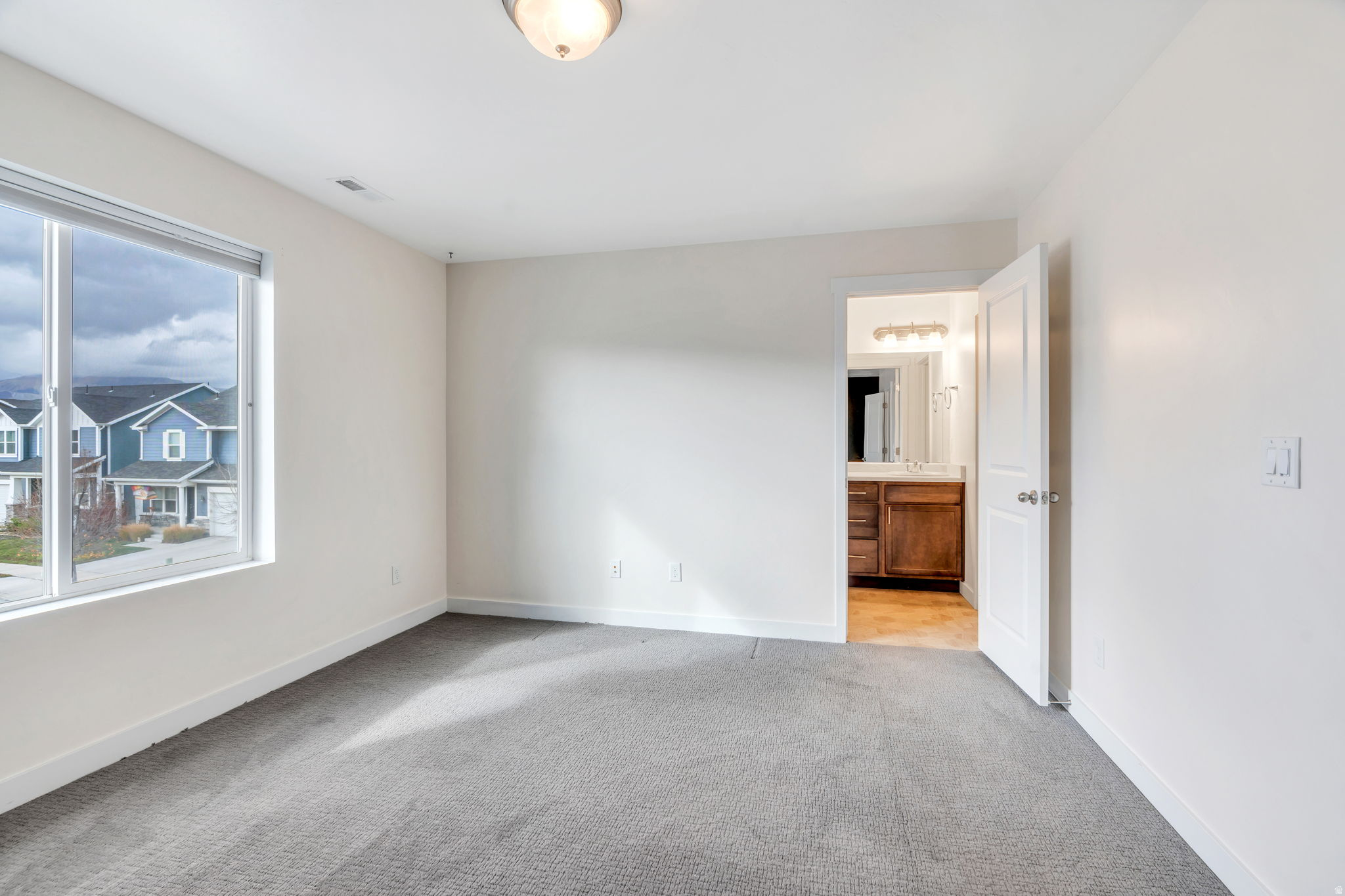 HERRIMAN TOWN CENTER - Residential