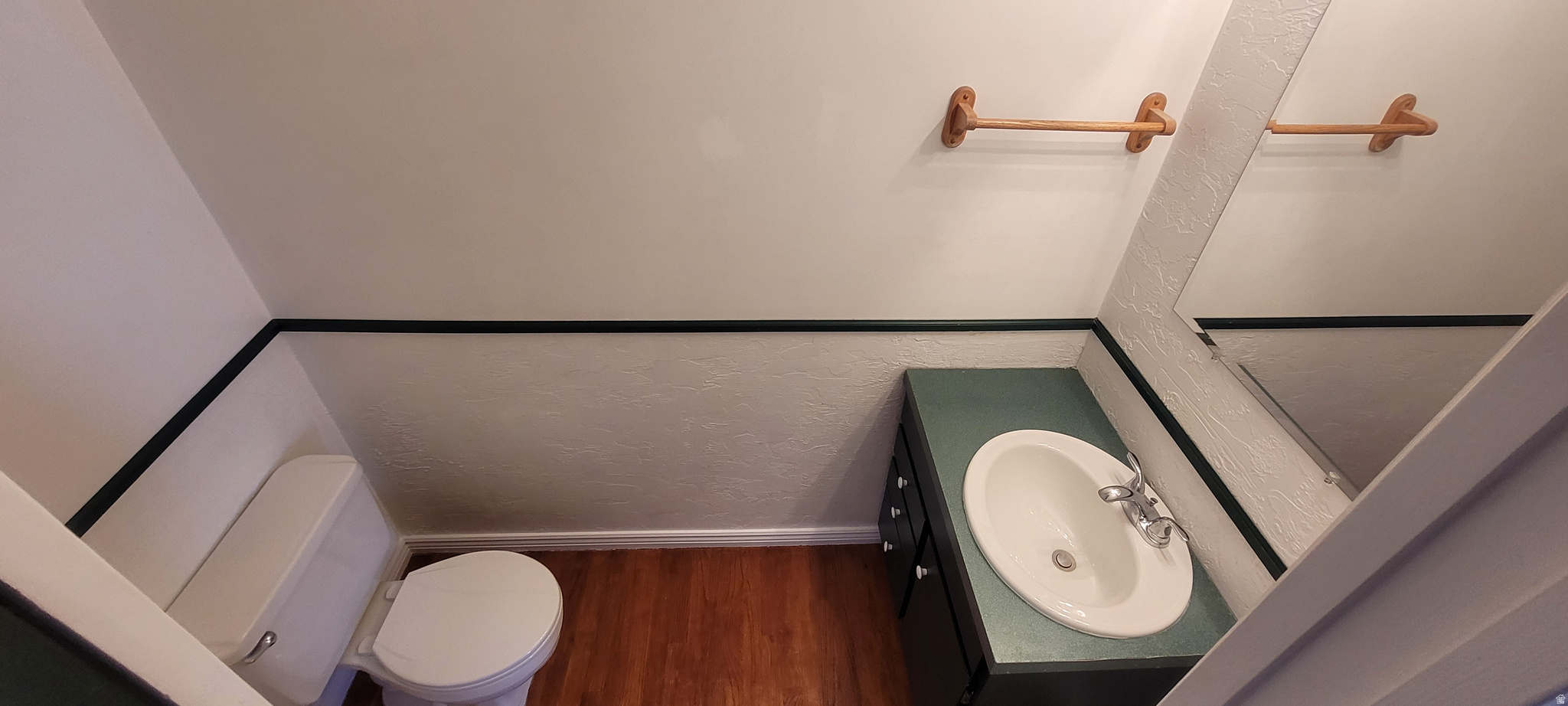 OQUIRRH SHADOWS #4 - Residential Income