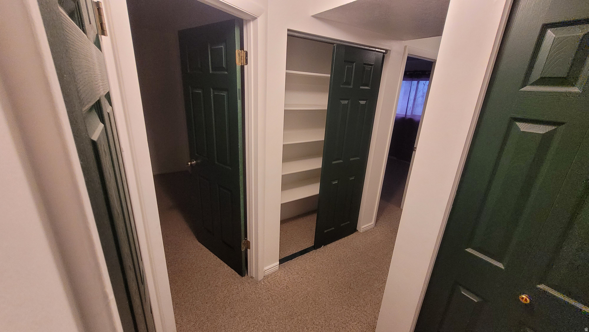 OQUIRRH SHADOWS #4 - Residential Income