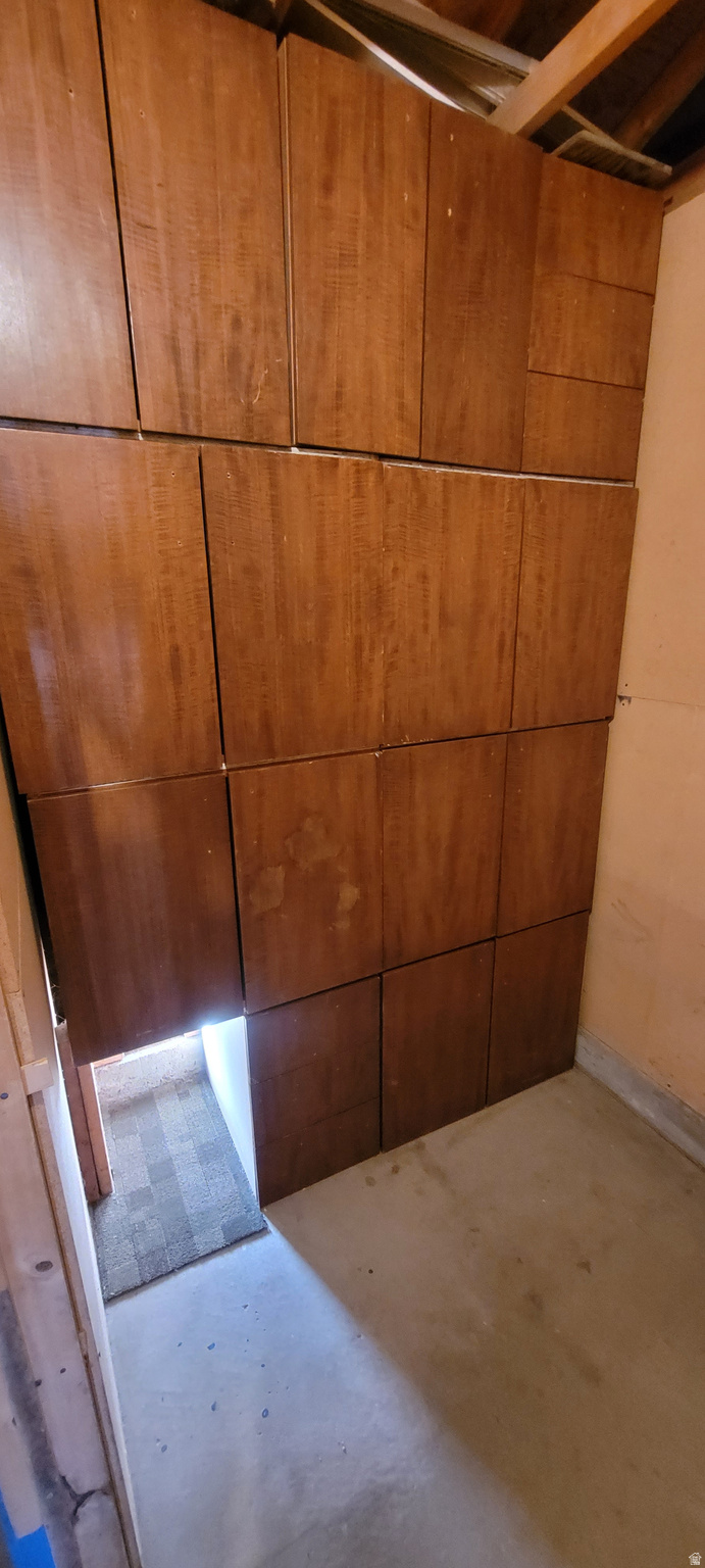 OQUIRRH SHADOWS #4 - Residential Income