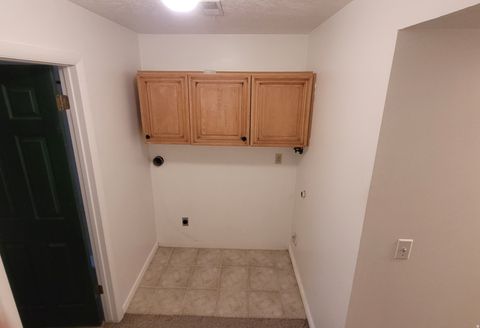 Tiny photo for 5489 W CYCLAMEN CT S, West Jordan, UT 84081 (MLS # 2129476)