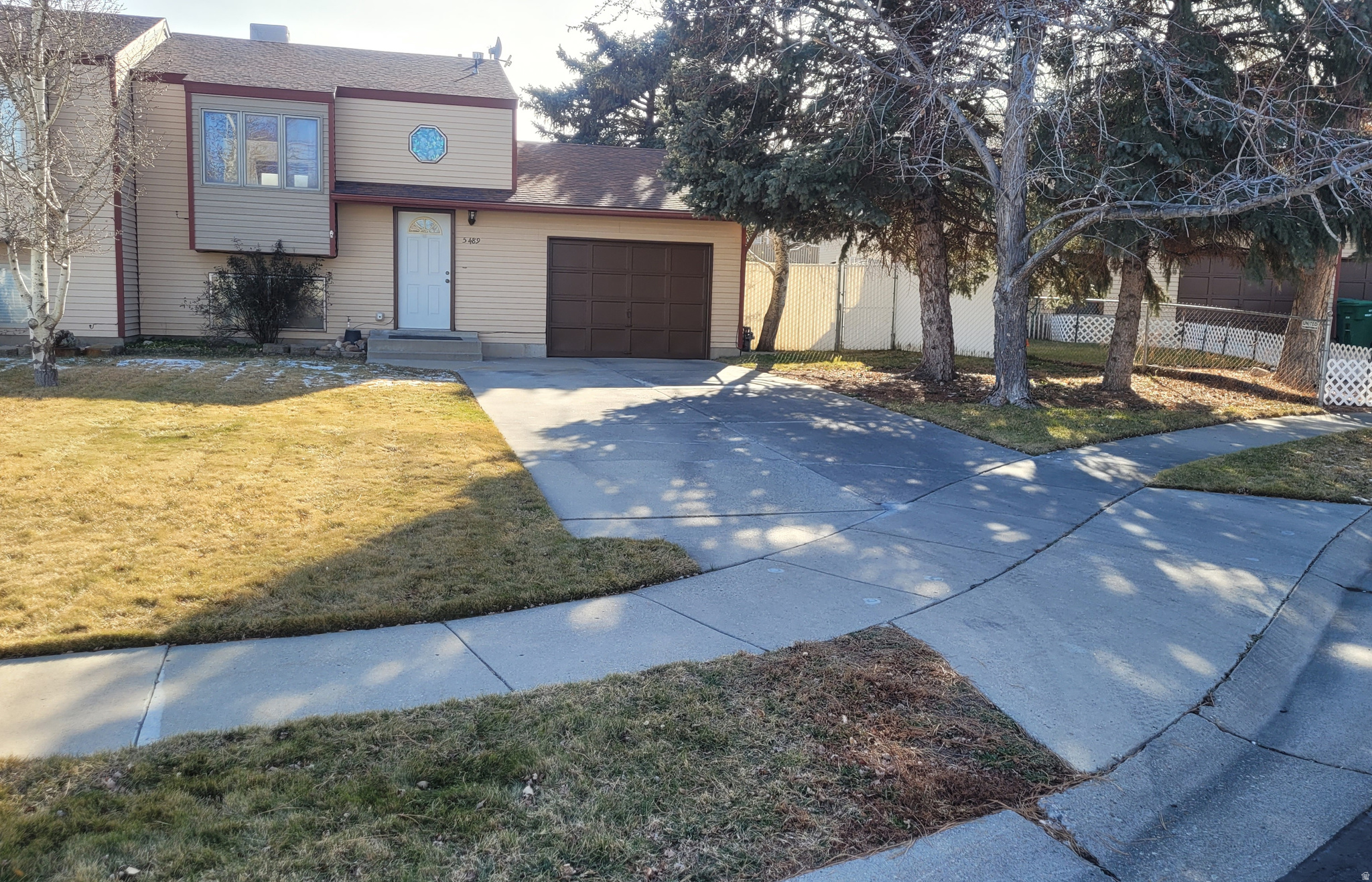 OQUIRRH SHADOWS #4 - Residential Income