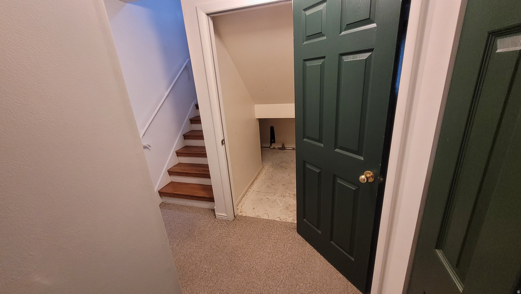 OQUIRRH SHADOWS #4 - Residential Income