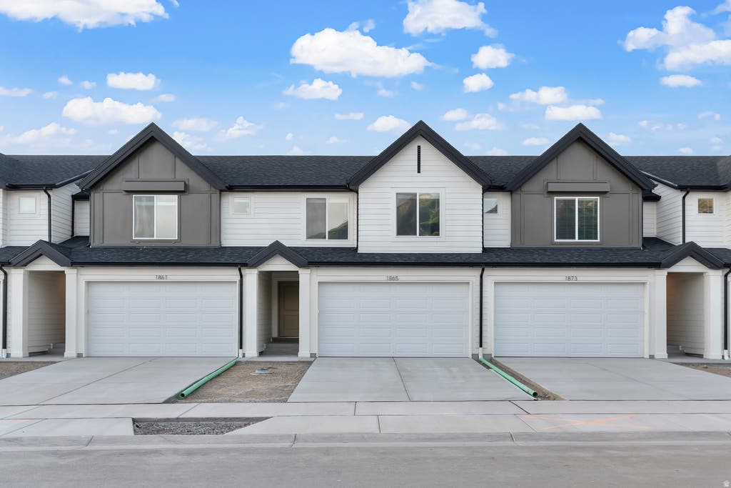 Photo of 1941 E BELMONT LN #1255, Salem, UT 84653 (MLS # 2175573)
