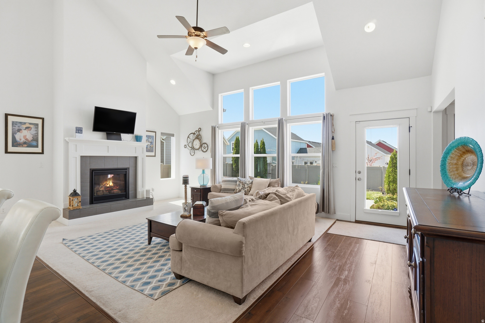 HILL FARMS - Residential