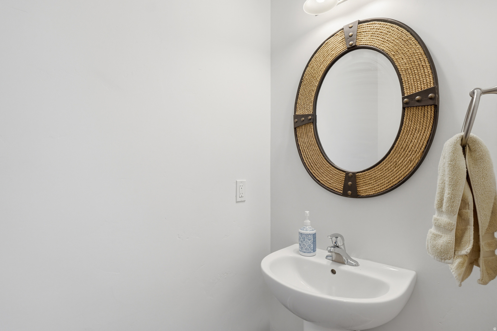 HILL FARMS - Residential