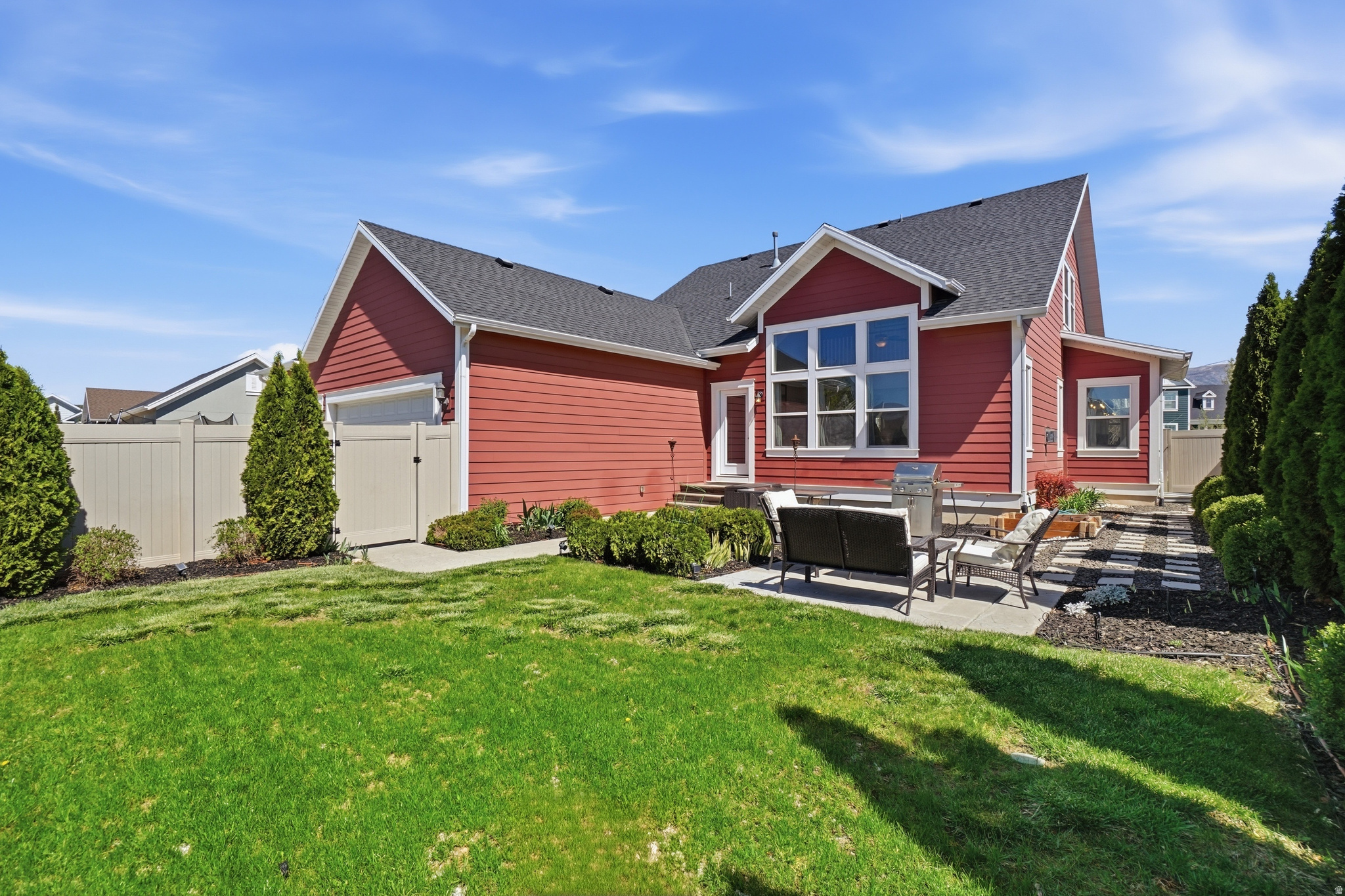 HILL FARMS - Residential