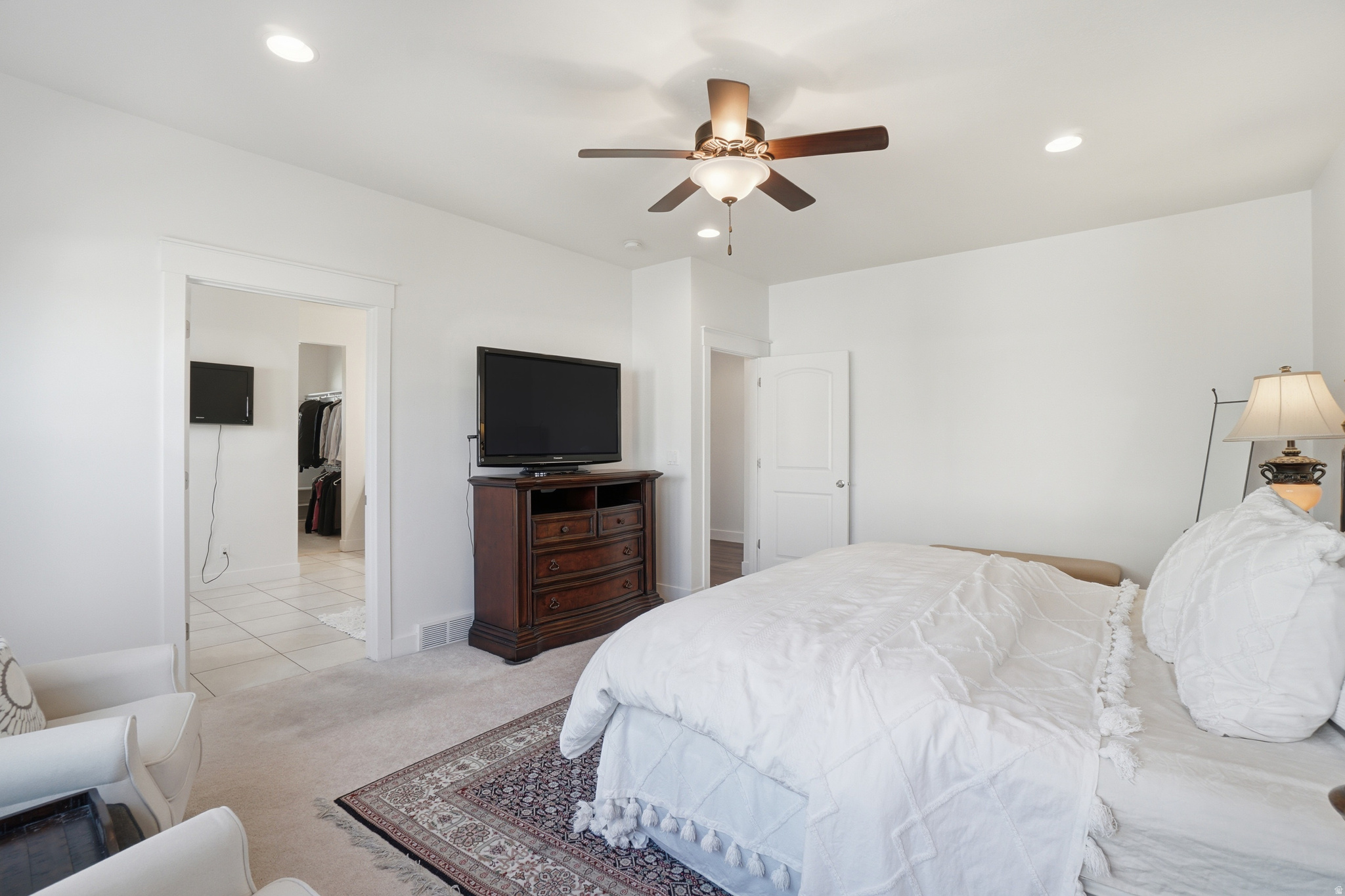 HILL FARMS - Residential