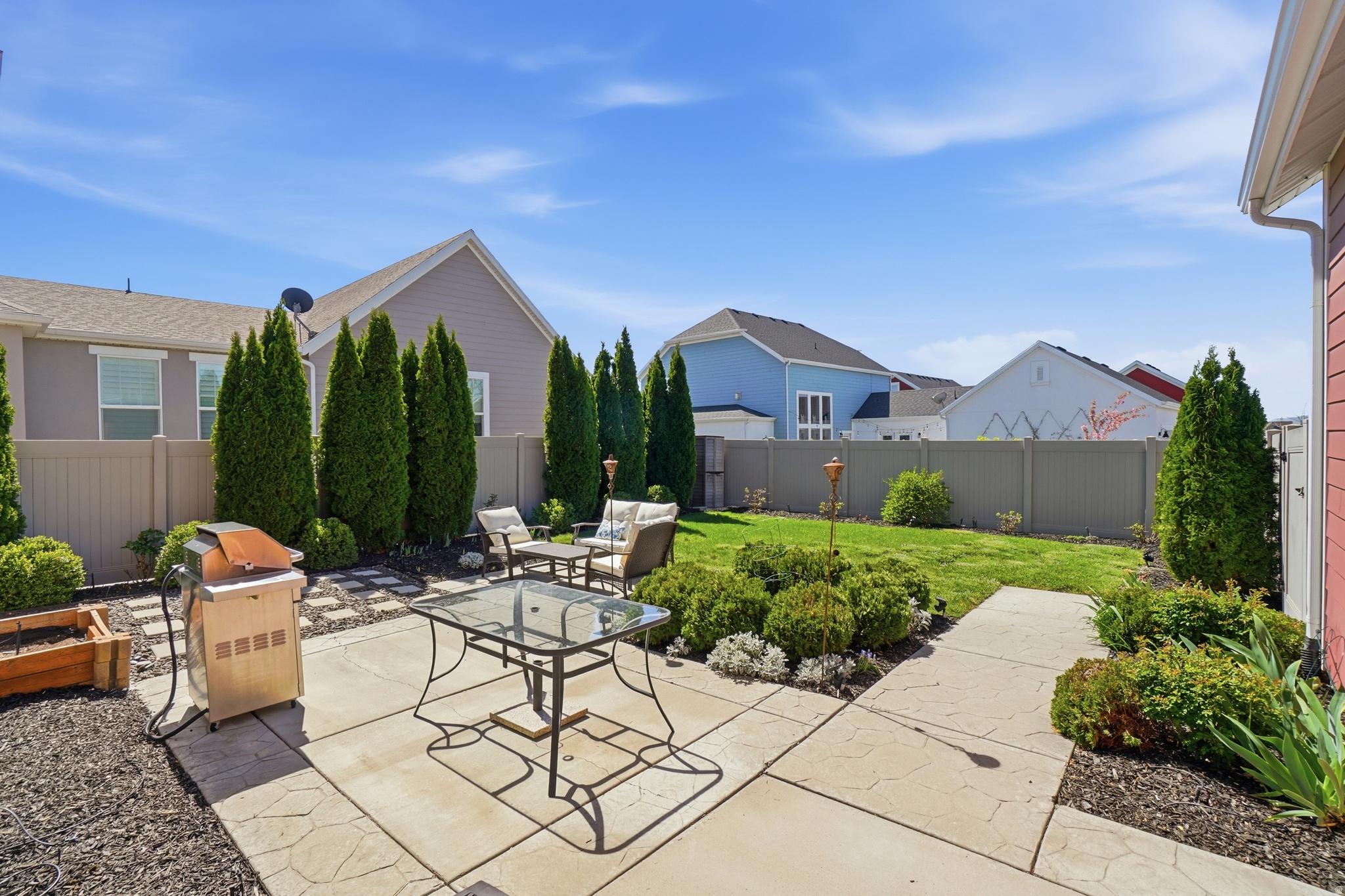 HILL FARMS - Residential