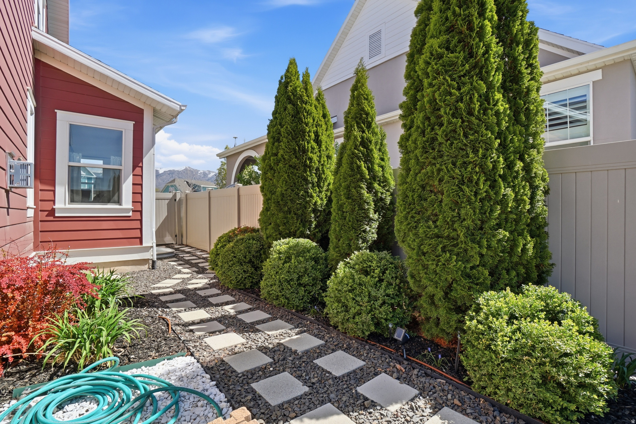 HILL FARMS - Residential