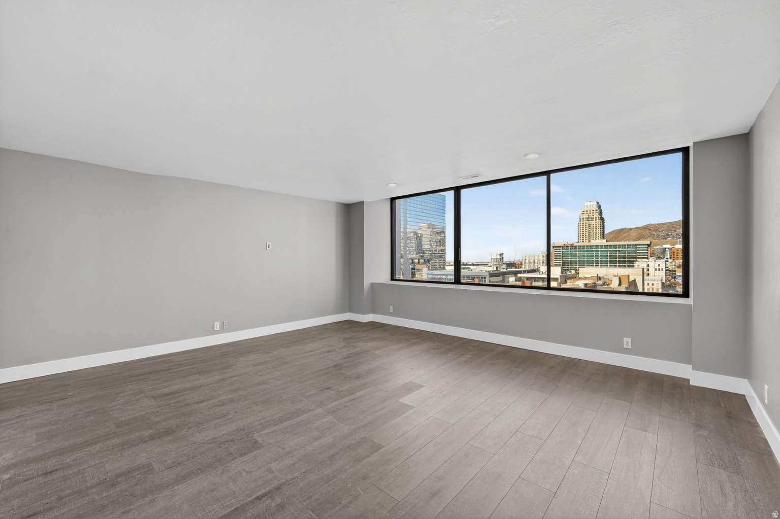 AMERICAN TOWERS CONDM - Residential