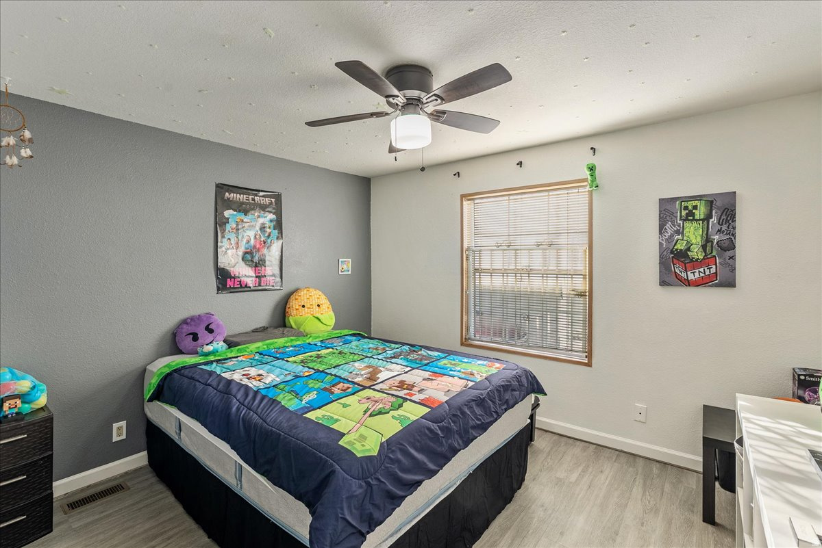 COUNTRY CLUB ESTATES - Residential