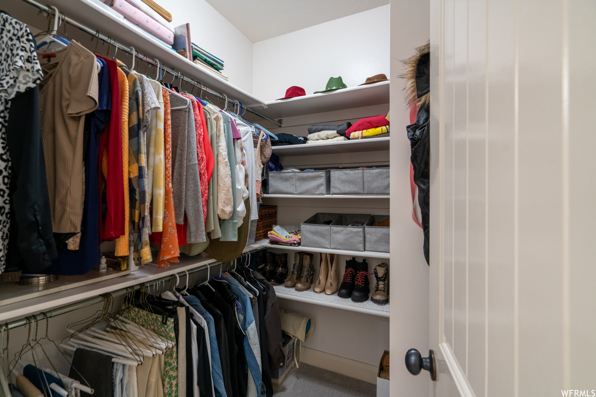 CRIMSON CLIFFS - Residential