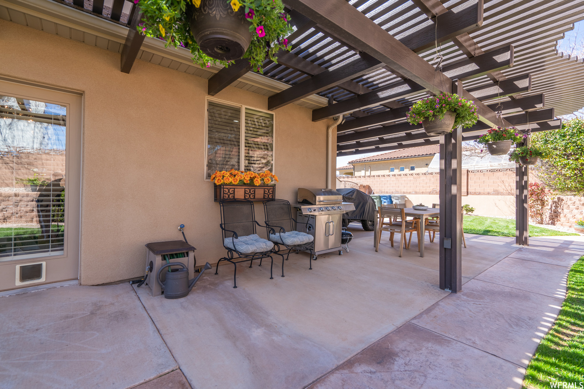 CRIMSON CLIFFS - Residential