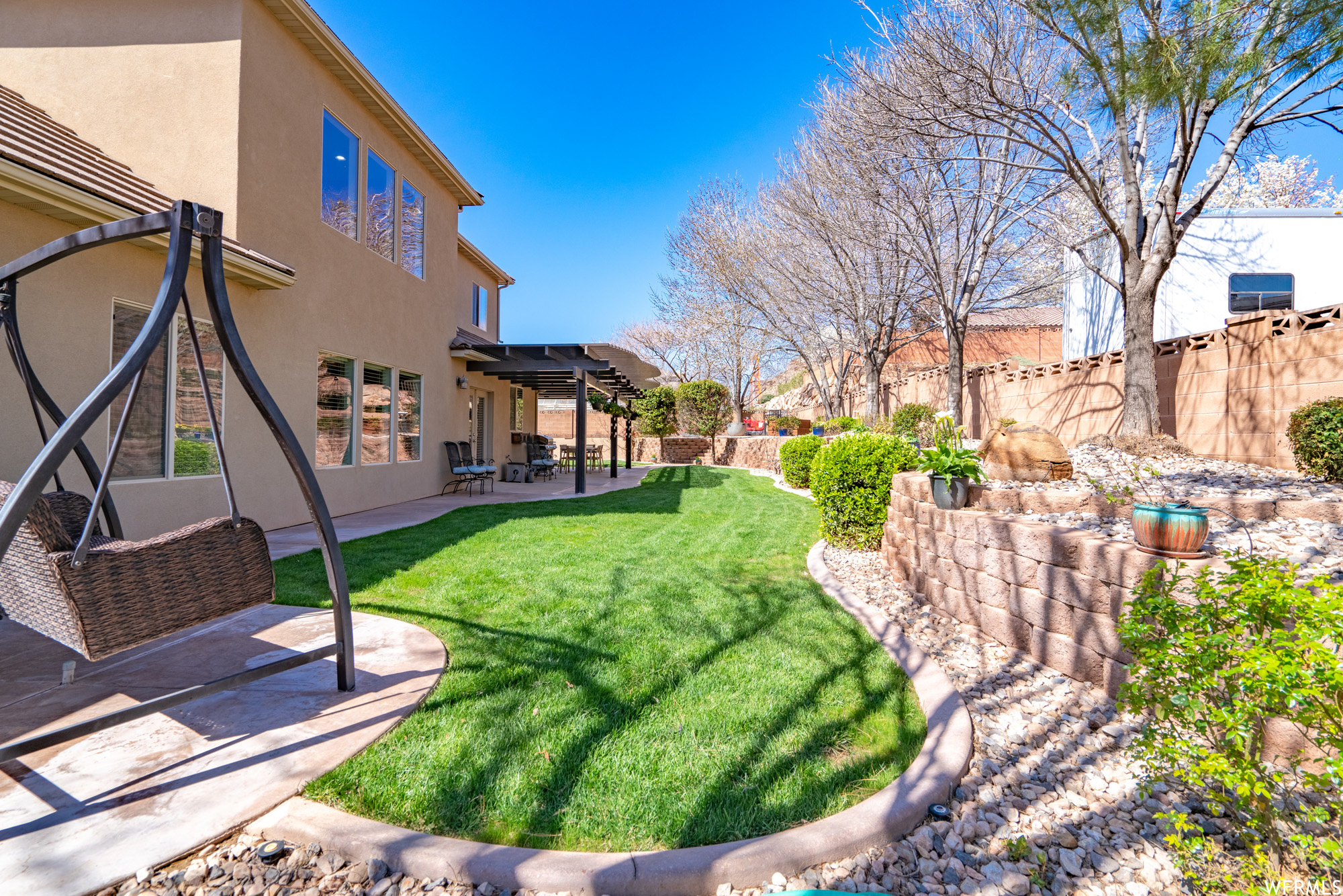 CRIMSON CLIFFS - Residential