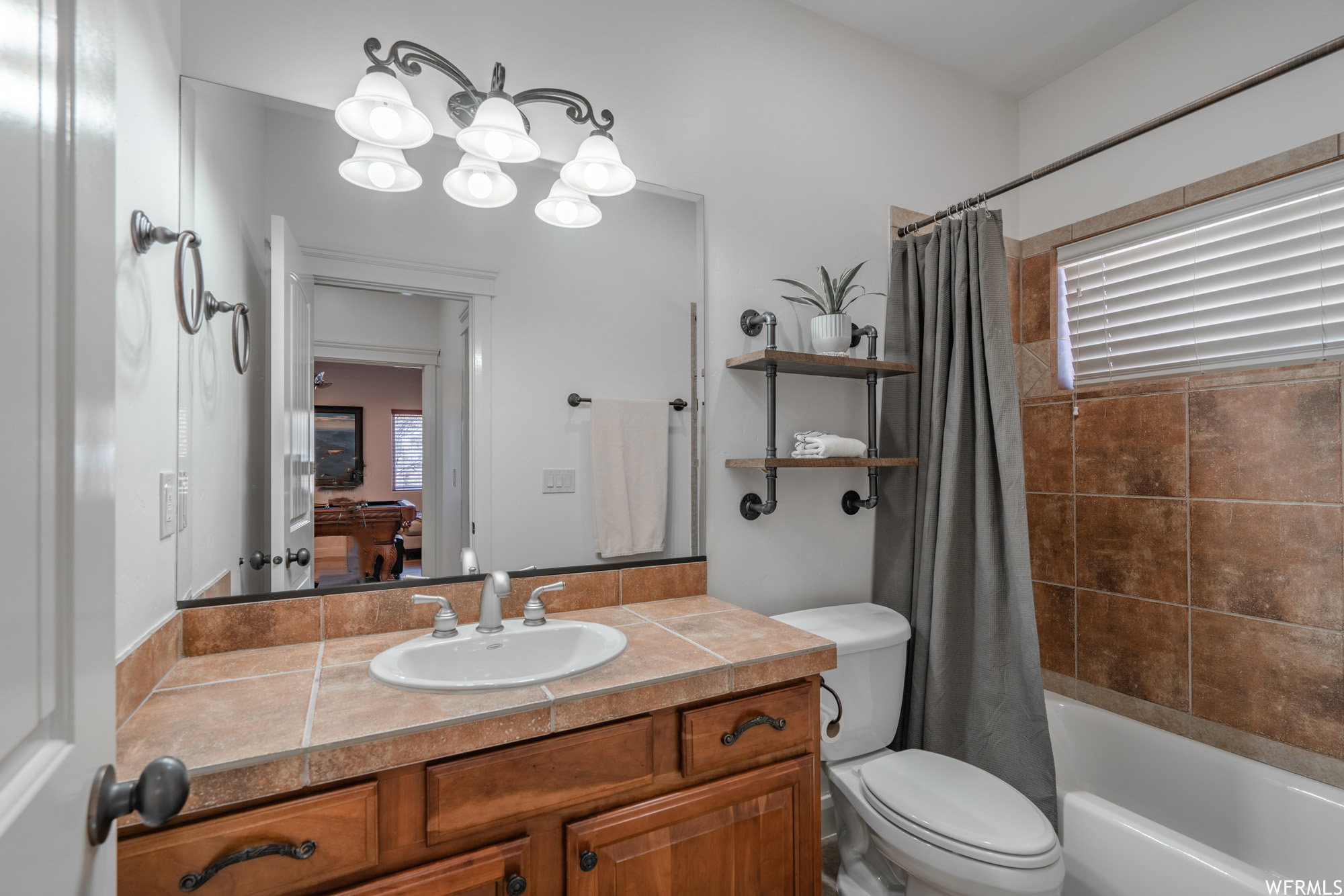 CRIMSON CLIFFS - Residential