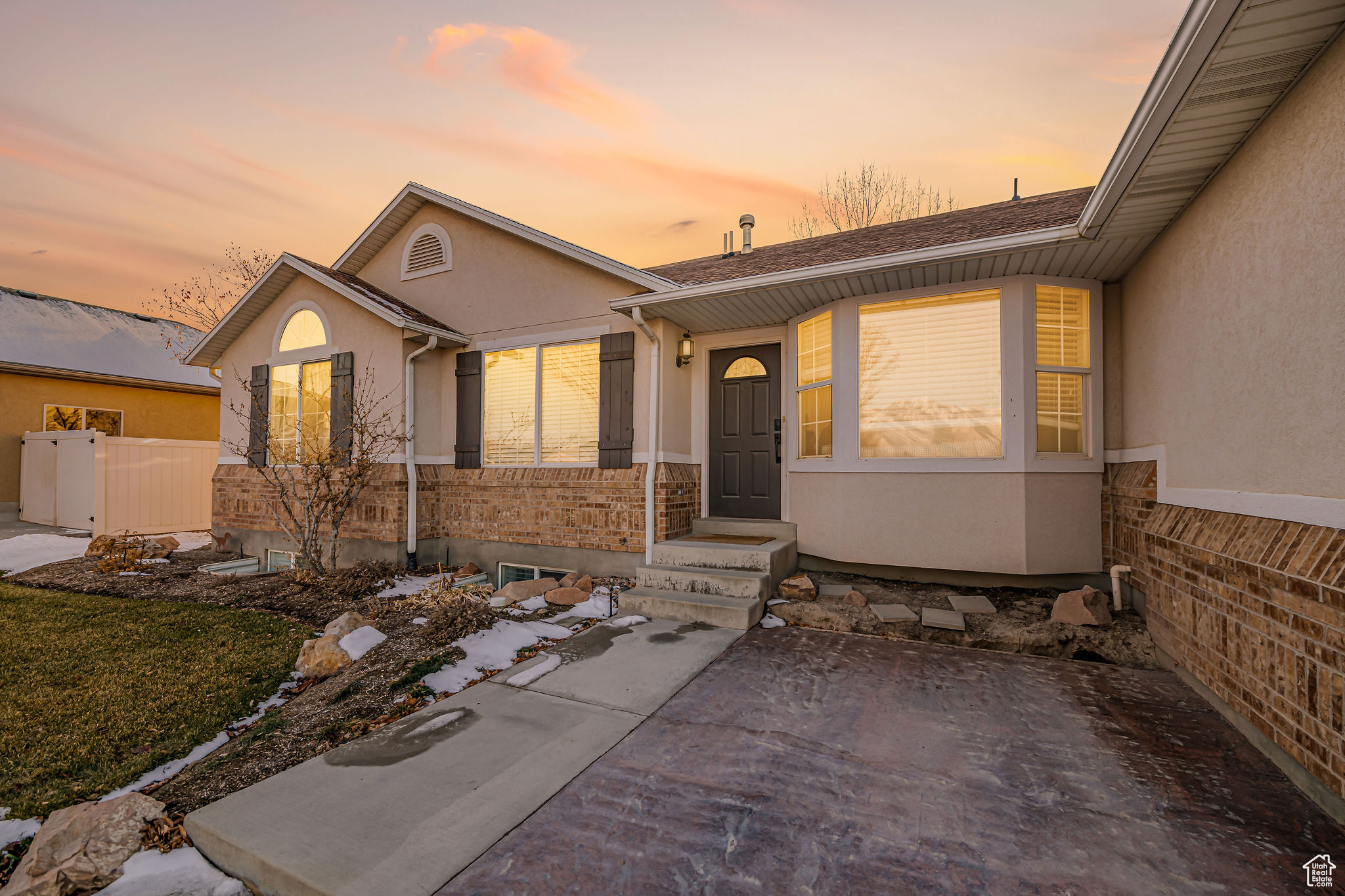 12138 S Willmar Cir, Riverton, Utah image 1