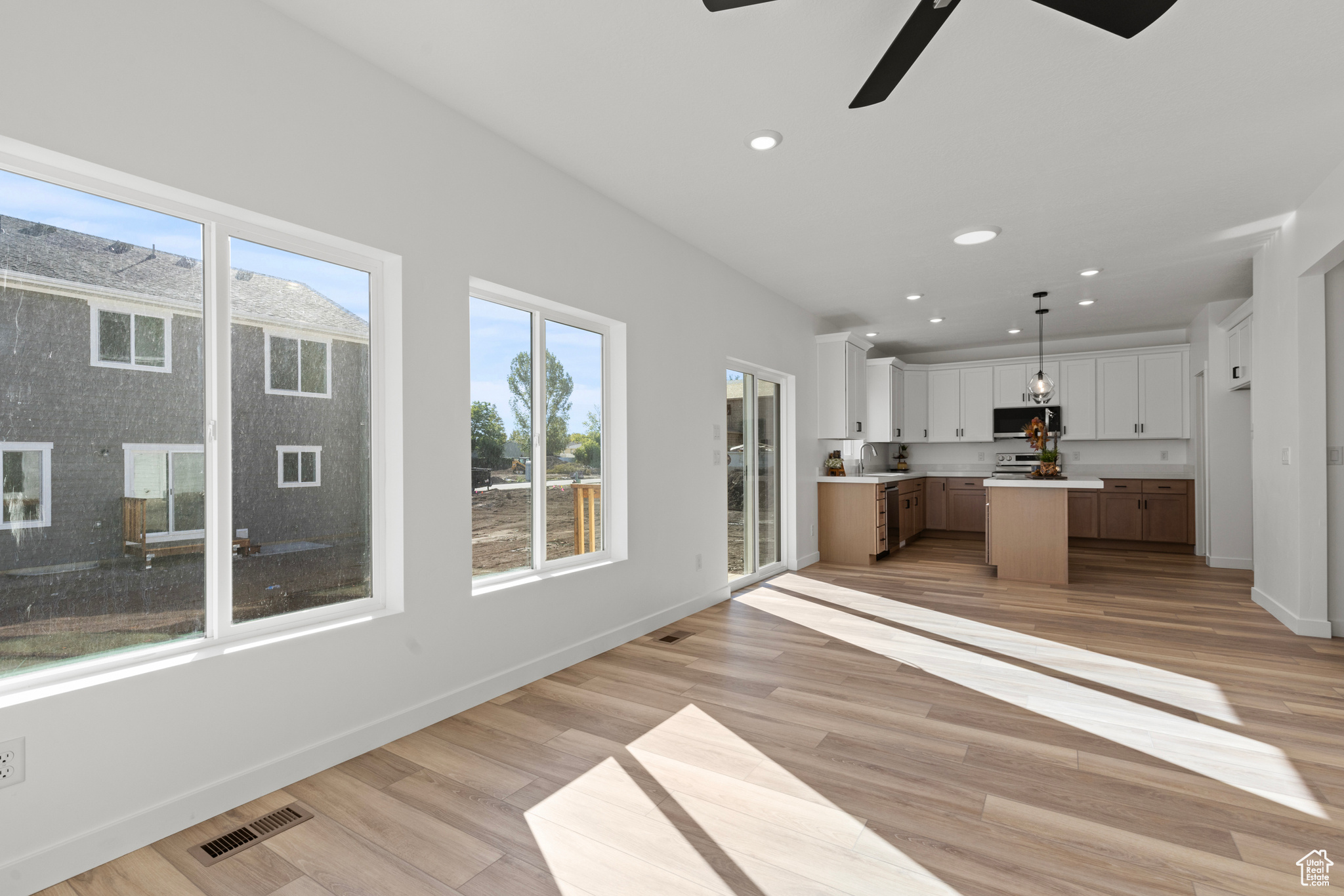 DIXON DOWNS - Residential