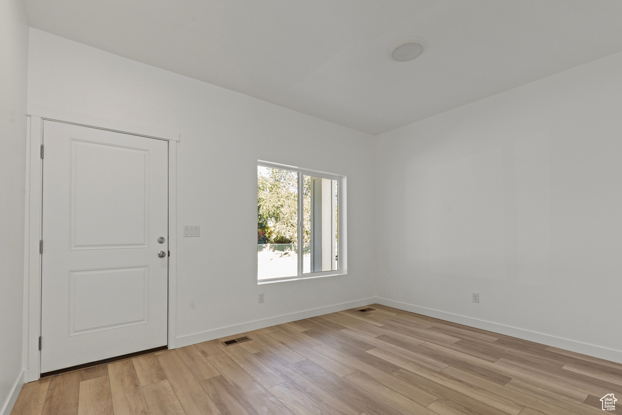 DIXON DOWNS - Residential
