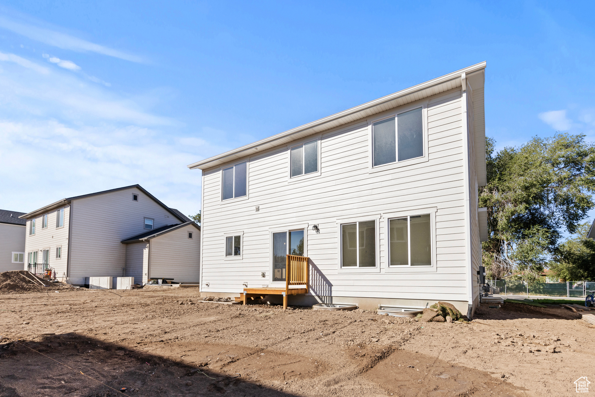 DIXON DOWNS - Residential
