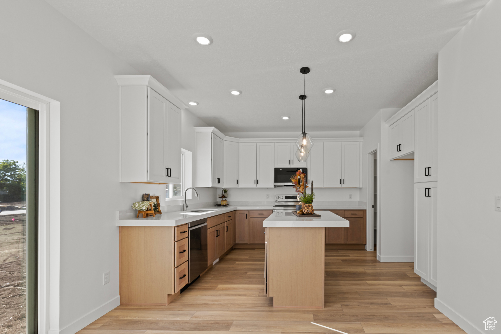 DIXON DOWNS - Residential
