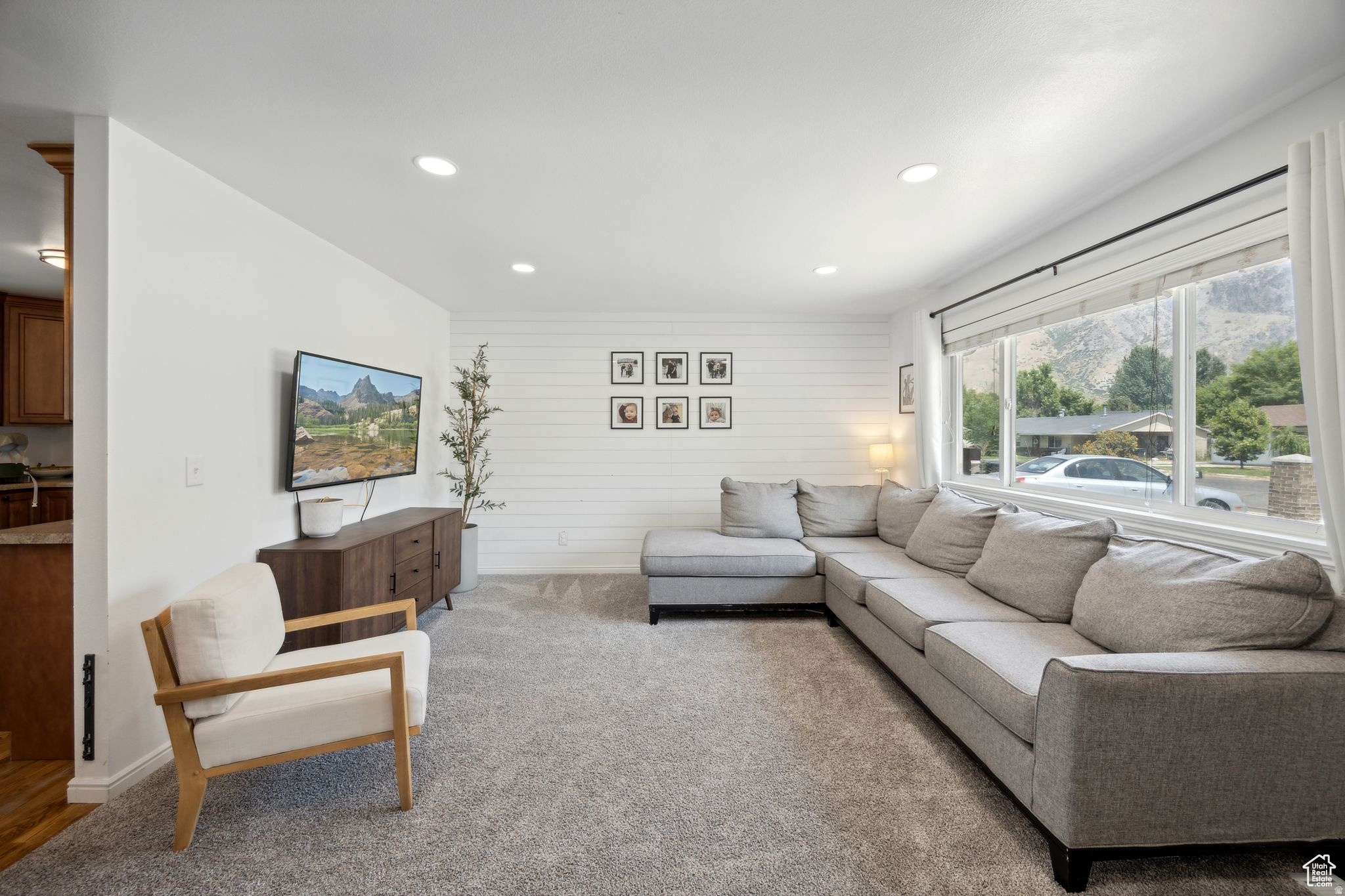 LESLIE - Residential