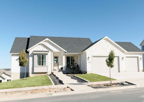 Photo of 3134 E CANYON DR #326, Spanish Fork, UT 84660 (MLS # 2136506)