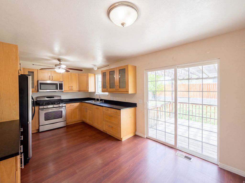 Photo of 849 S 780 W, Tooele, UT 84074 (MLS # 2151917)