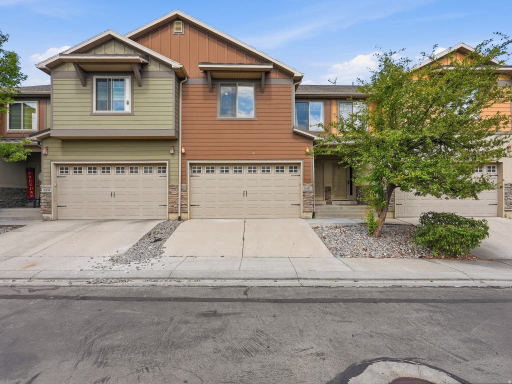 Photo of 10434 S SAGE LUIGI CT W, South Jordan, UT 84009 (MLS # 2172153)