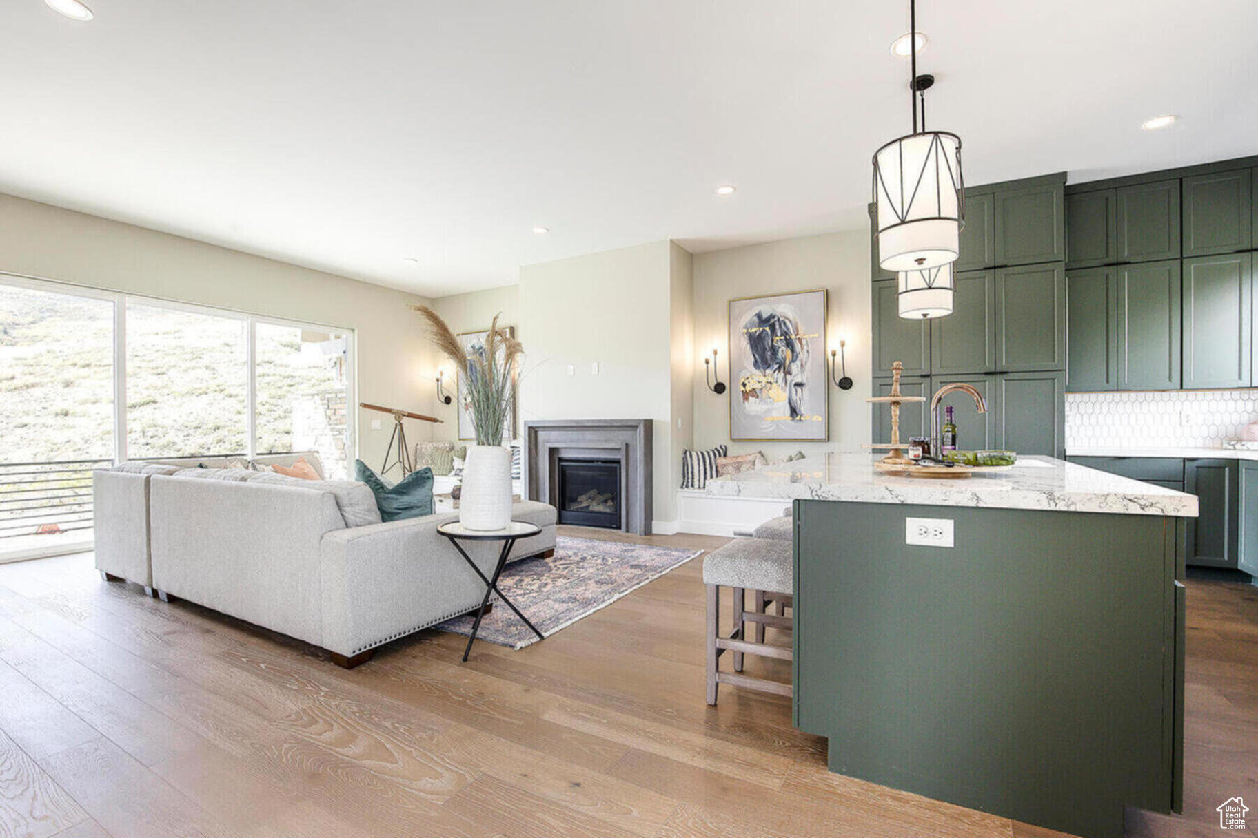 DEER SPRINGS - Residential
