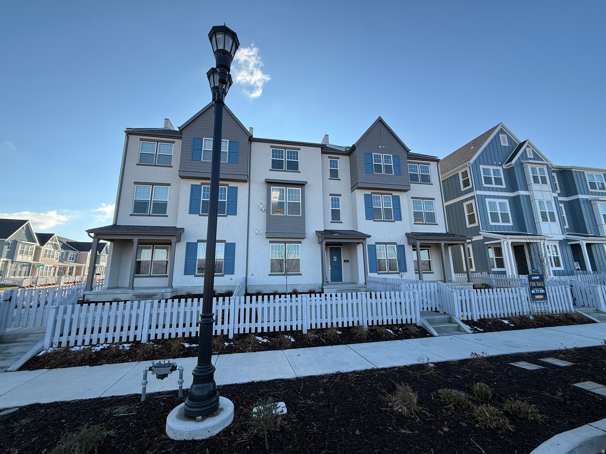 DAYBREAK - Residential