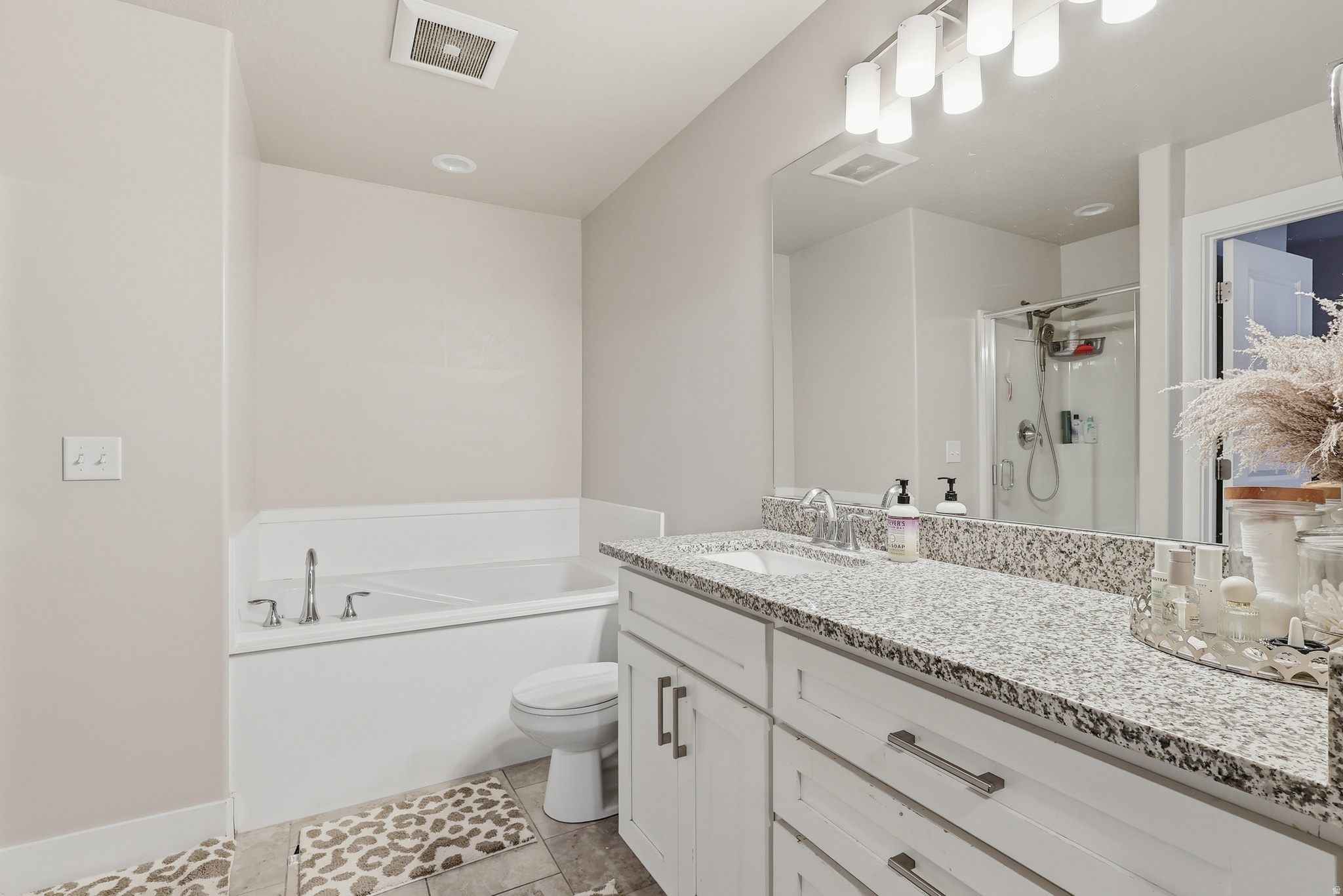 GREEN CANYON - Residential