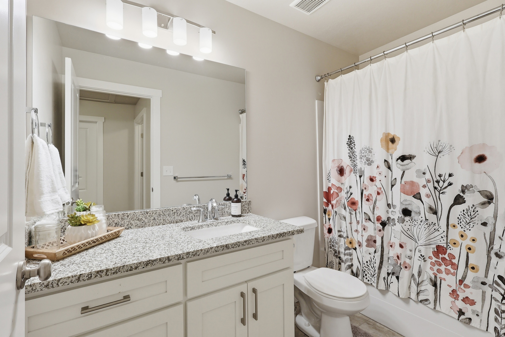 GREEN CANYON - Residential