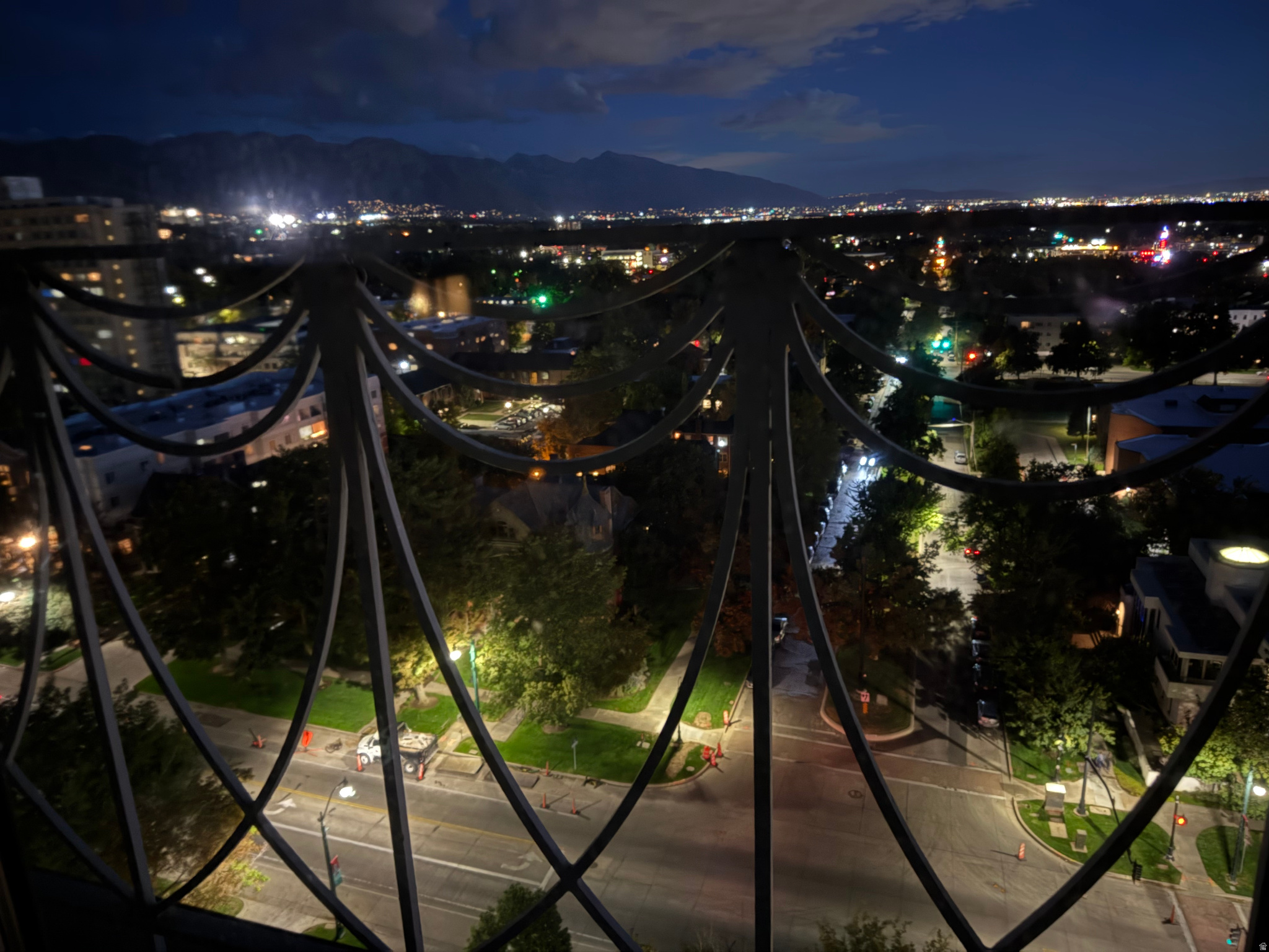 BONNEVILLE TOWER - Residential