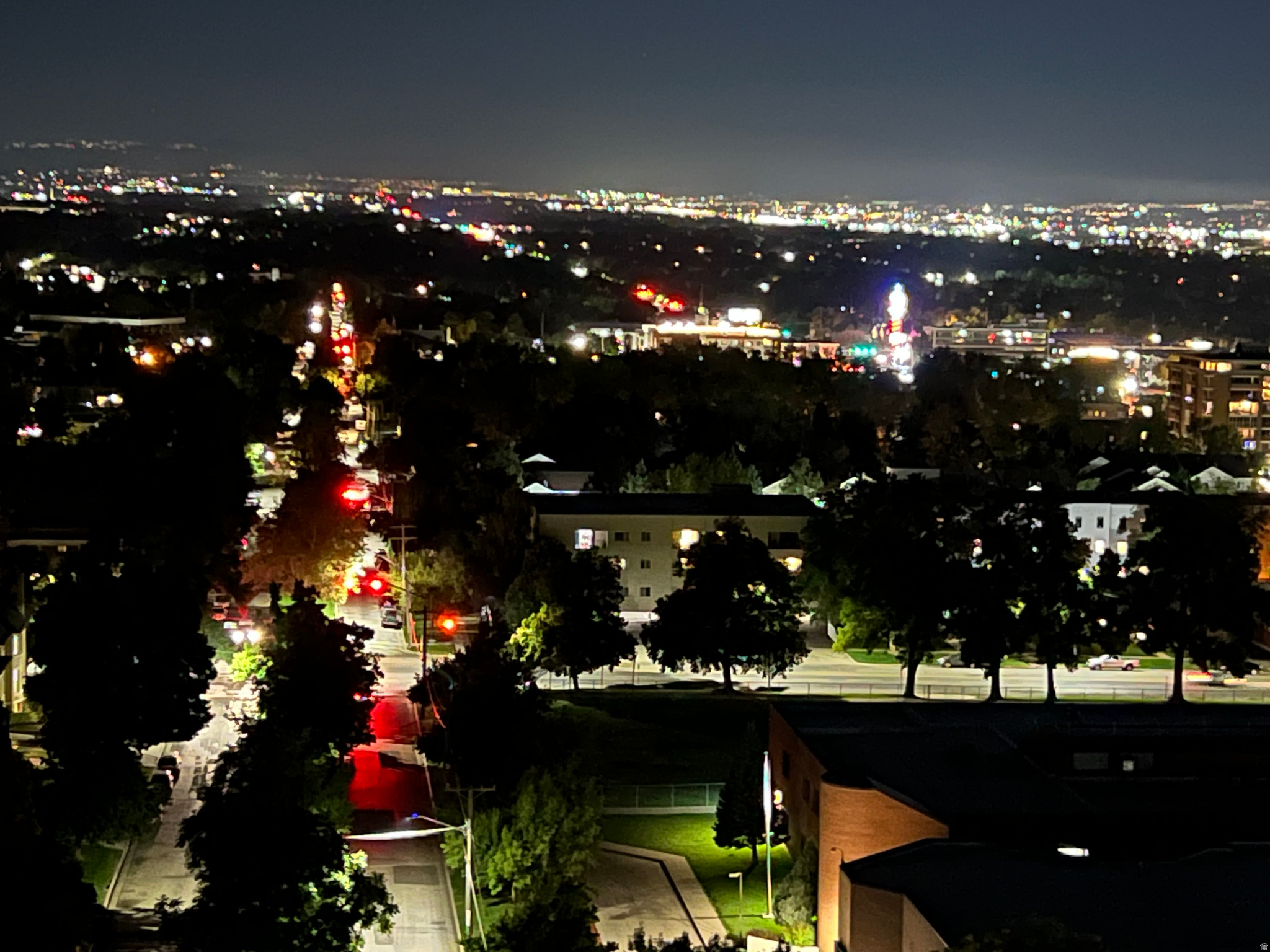 BONNEVILLE TOWER - Residential