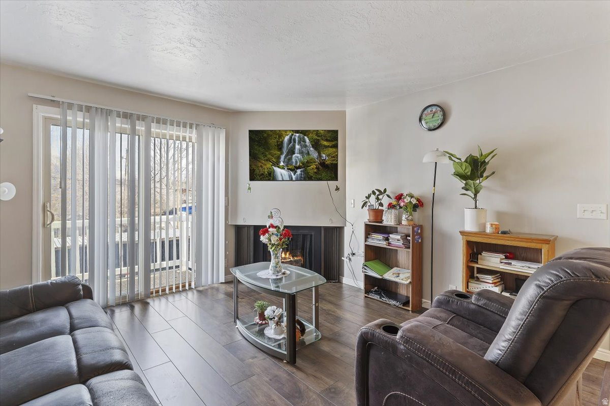 SHERWOOD OAKS CONDOS - Residential