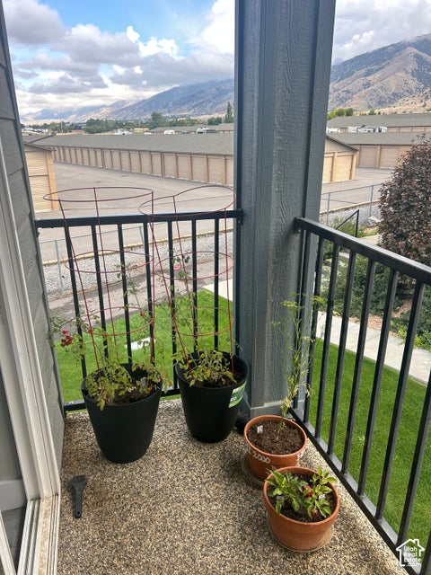 Tiny photo for 687 E 730 N, Hyrum, UT 84319 (MLS # 2189799)