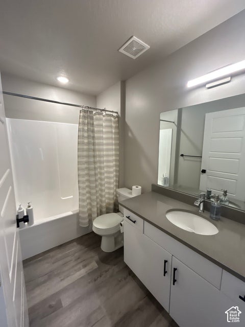 Tiny photo for 687 E 730 N, Hyrum, UT 84319 (MLS # 2189799)