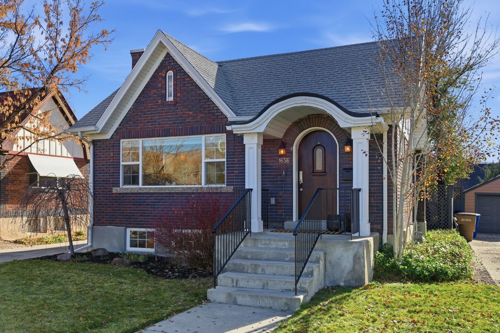 Photo of 1656 E HARVARD AVE, Salt Lake City, UT 84105 (MLS # 2124636)