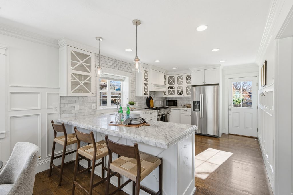 Photo of 1656 E HARVARD AVE, Salt Lake City, UT 84105 (MLS # 2124636)