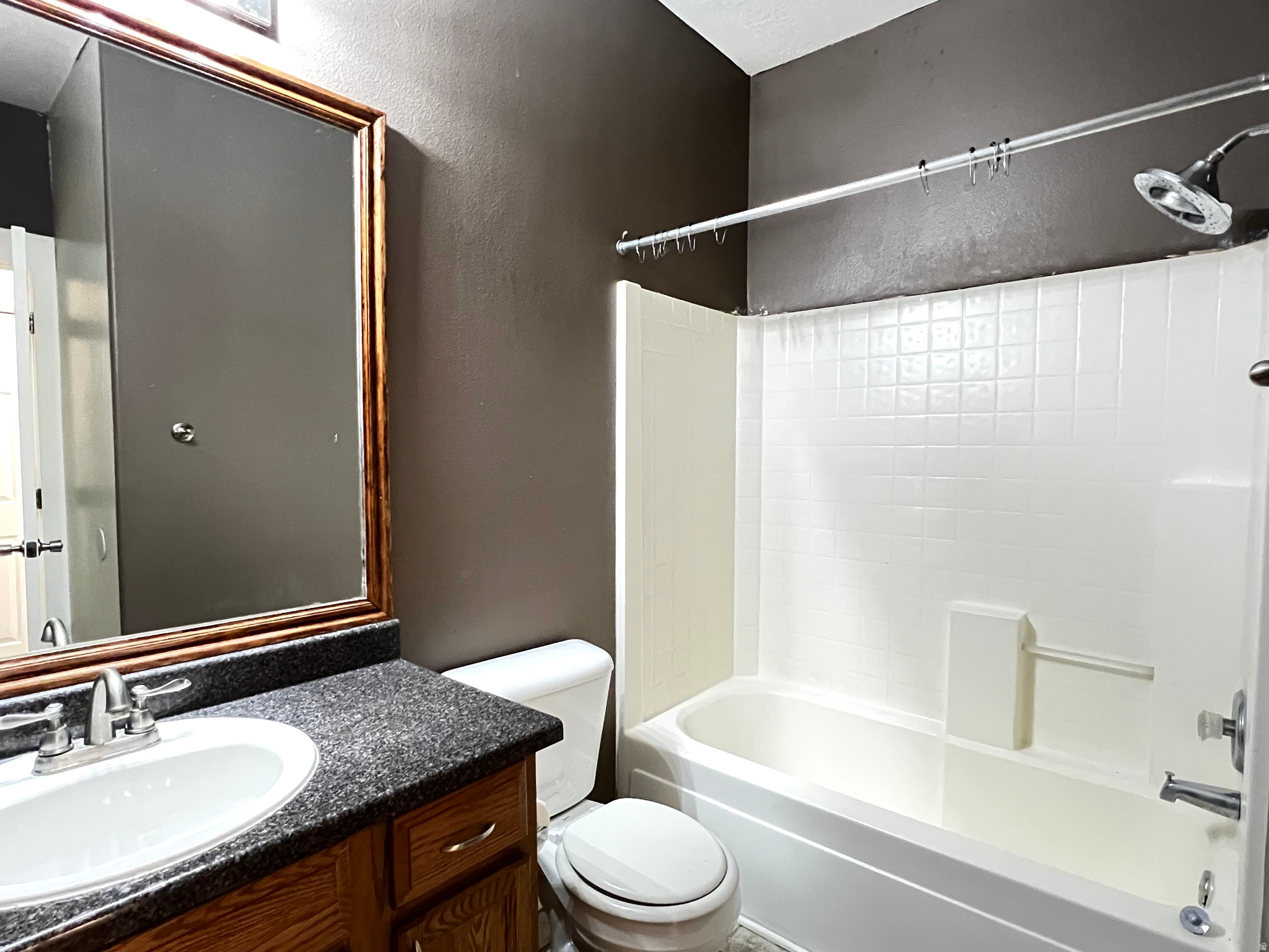 IVY SPRINGS CONDOMINIUMS PHASE 1 - Residential