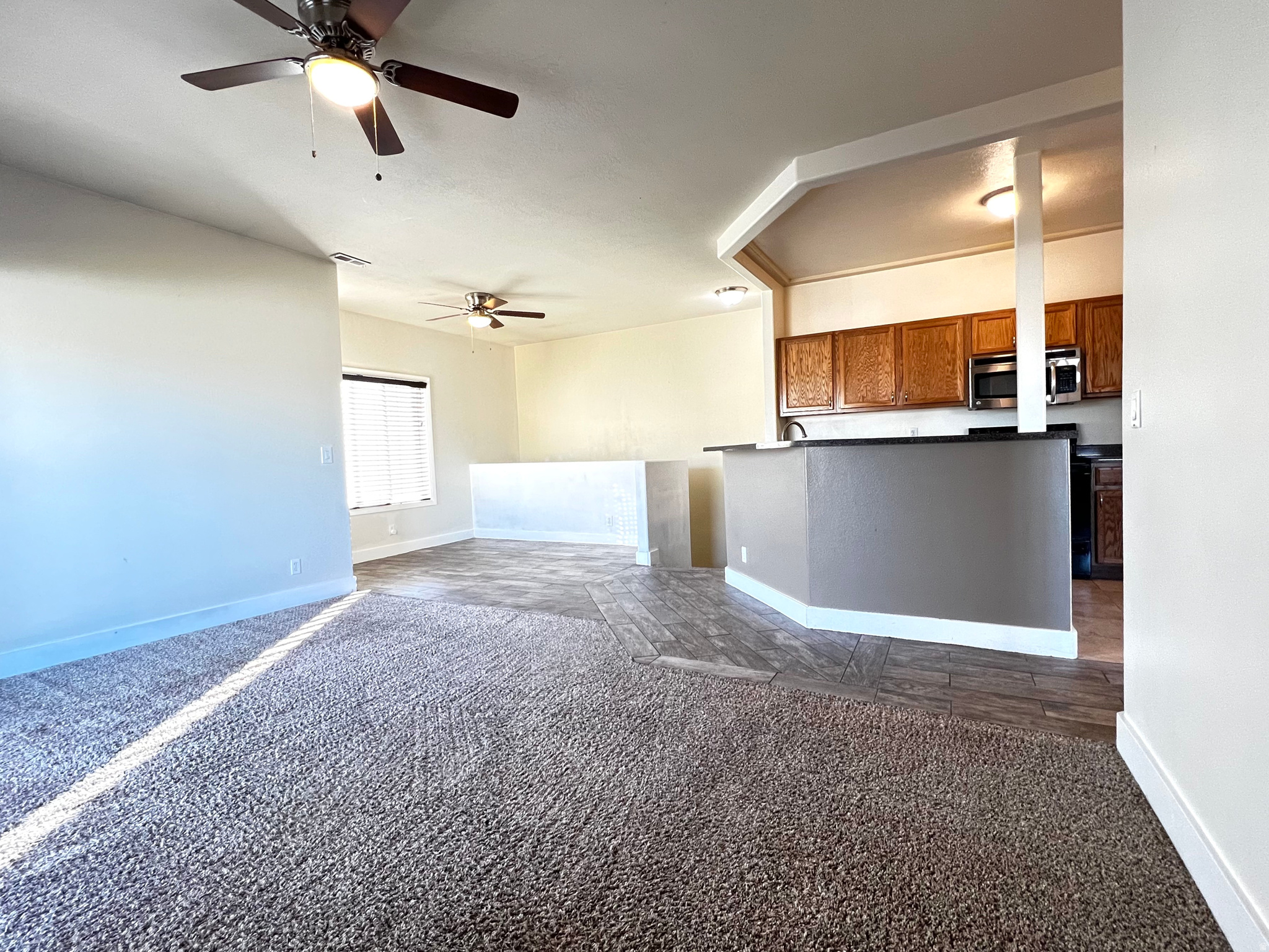 IVY SPRINGS CONDOMINIUMS PHASE 1 - Residential